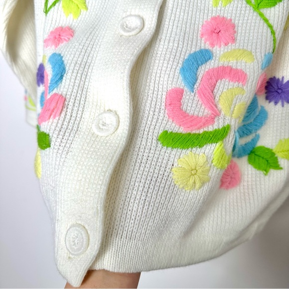 Boho Cottagecore Floral Embroidered Cardigan Kitschy Rainbow Grannycore Cozycore - Picture 7 of 10